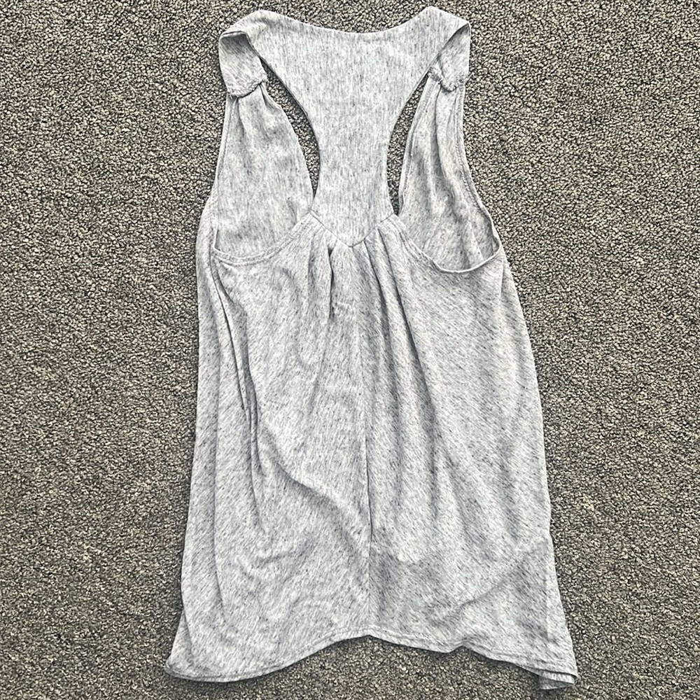 Tank - Picture 4 of 4